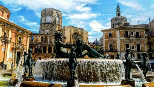 EL CENTRO HISTÓRICO DE VALENCIA...(INFORME EXCLUSIVO '24/7 VALENCIA') • 24/7 Valencia

