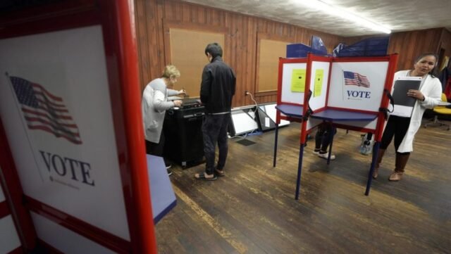 El contendiente gobernador del Partido Republicano despliega la compra en Massachusetts
