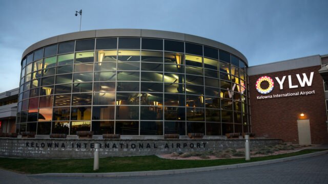 Hackean aeropuertos de Canadá y Estados Unidos con mensajes pro-Hamas – RT World News
