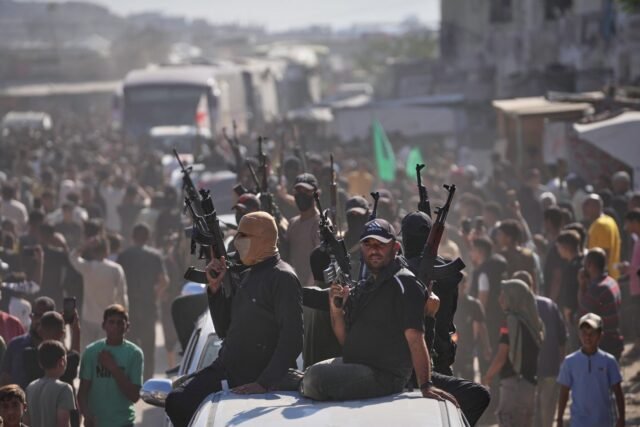 La nueva guerra de Gaza: clanes armados desafían a Hamás mientras aumentan las ejecuciones
