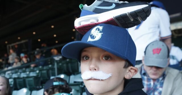 Los fanáticos de los Marineros comparten sus mejores supersticiones antes del Juego 5 de la ALDS
