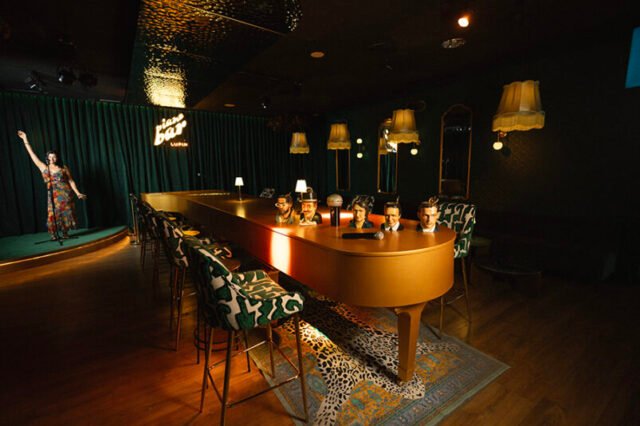 'Piano Bar Lupin', el nuevo concepto en cócteles y música en vivo que Valencia necesitaba • Valencia 24/7

