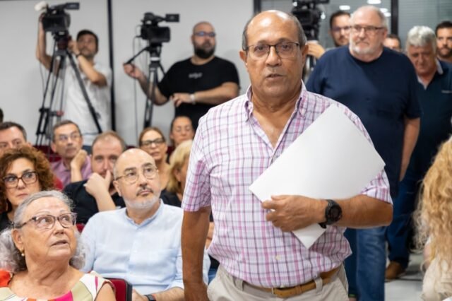 San Fulgencio cae al caos político mientras el PSOE denuncia al alcalde tiránico
