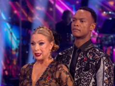 Alex Kingston de Strictly Come Dancing revela la condición que hizo que su pasodoble fuera tan ‘difícil’ Alex Kingston de Strictly Come Dancing revela la condición que hizo que su pasodoble fuera tan 'difícil'