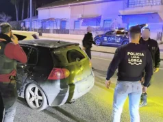 Ladrones detenidos tras una persecución policial a alta velocidad atrapan a la tripulación que asaltó 50 viviendas en España Ladrones detenidos tras una persecución policial a alta velocidad atrapan a la tripulación que asaltó 50 viviendas en España